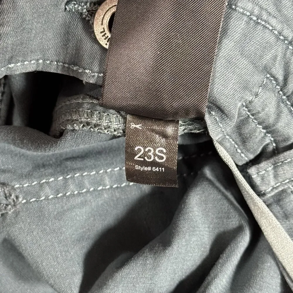 KUHL Sz 8 Kultivatr Shorts Womens Muted Teal Gray 4